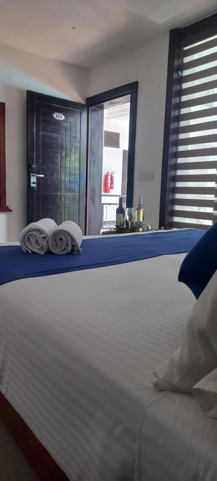 J7 Villaj Resort ตรินโคมาลี ภายนอก รูปภาพ