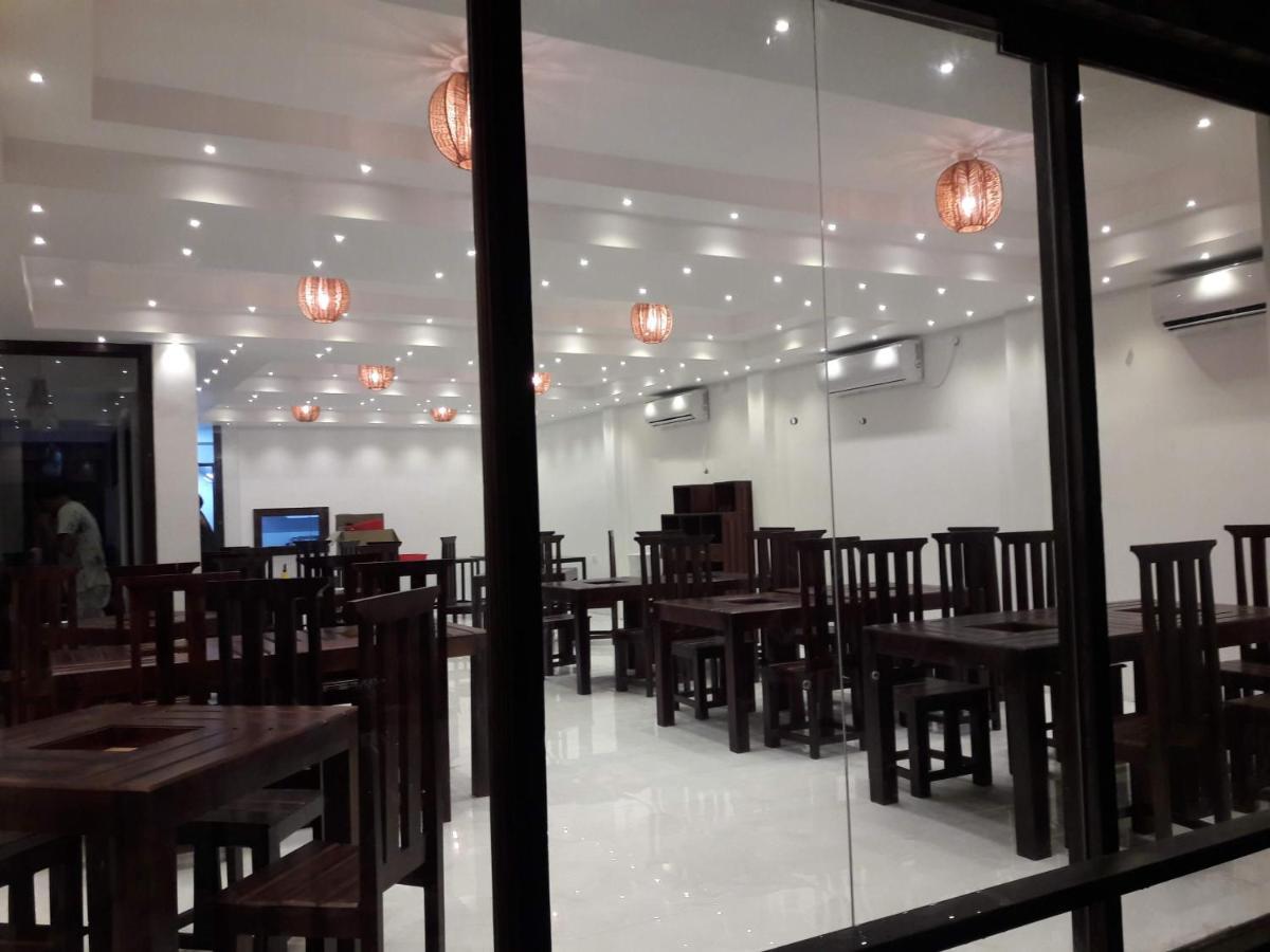 J7 Villaj Resort ตรินโคมาลี ภายนอก รูปภาพ
