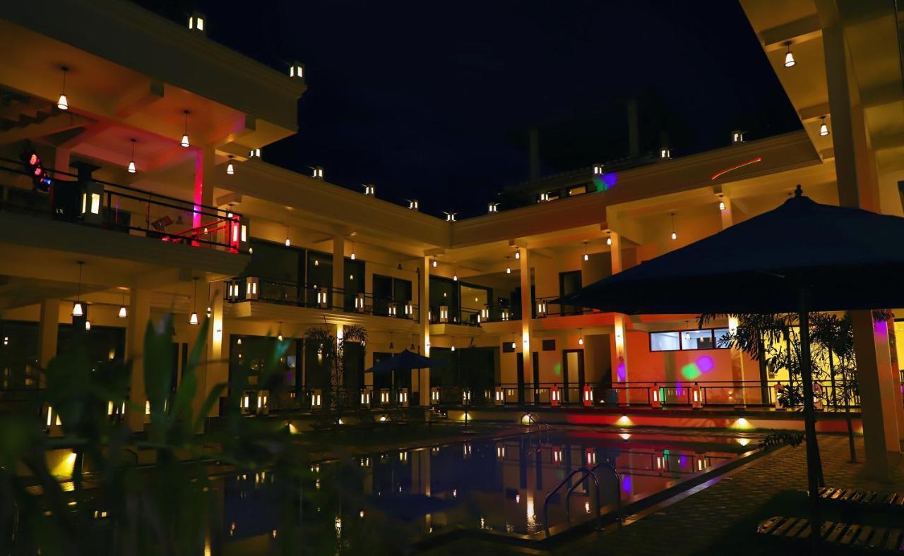 J7 Villaj Resort ตรินโคมาลี ภายนอก รูปภาพ