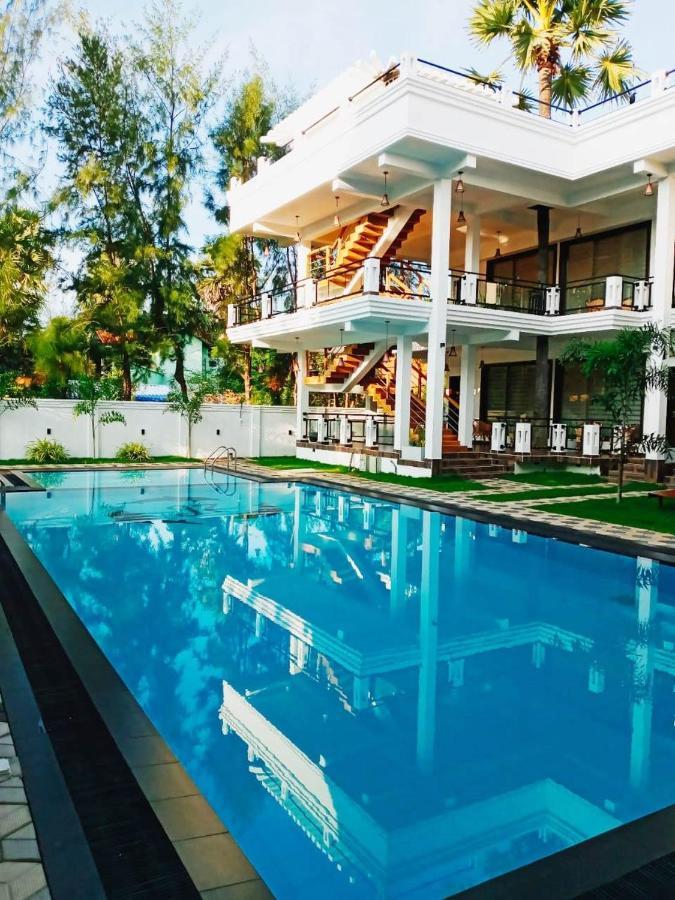 J7 Villaj Resort ตรินโคมาลี ภายนอก รูปภาพ